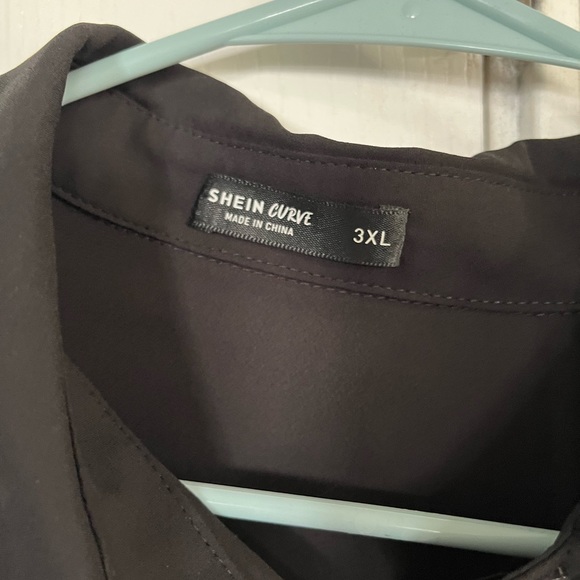 Button down top - Picture 3 of 3